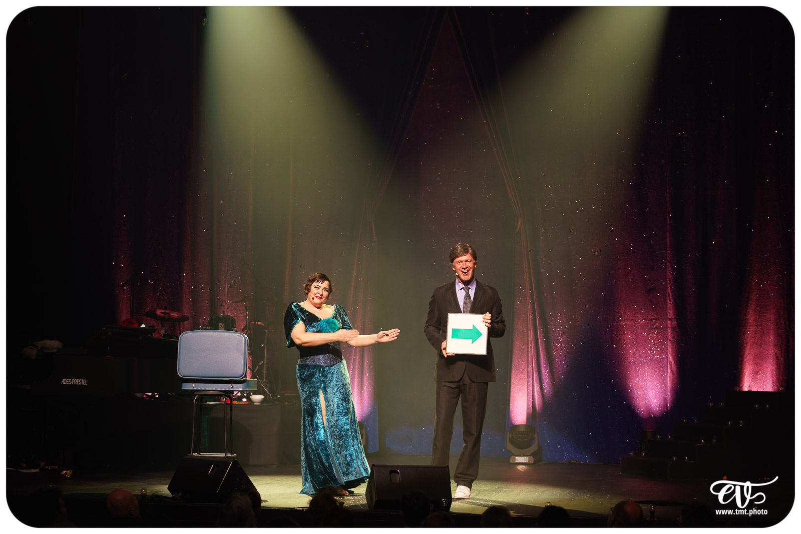 PLEIN FEU (CIE AVRIL EN SEPTEMBRE)